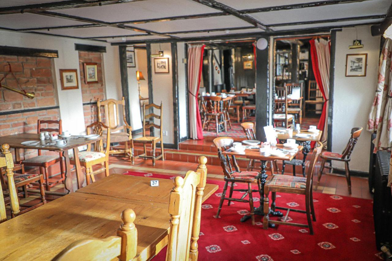 Queens Head Inn, Tirril Penrith Extérieur photo